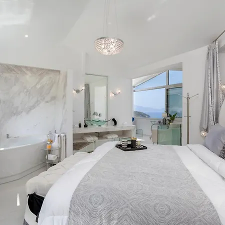 Villa Dion Zakynthos Greece *